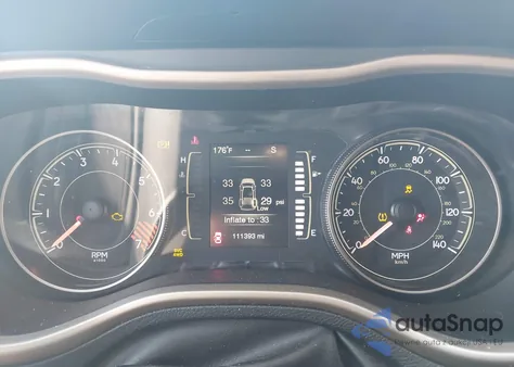 2014 Jeep Cherokee Latitude z USA, uszkodzony, nr VIN 1C4PJMCBXEW266727